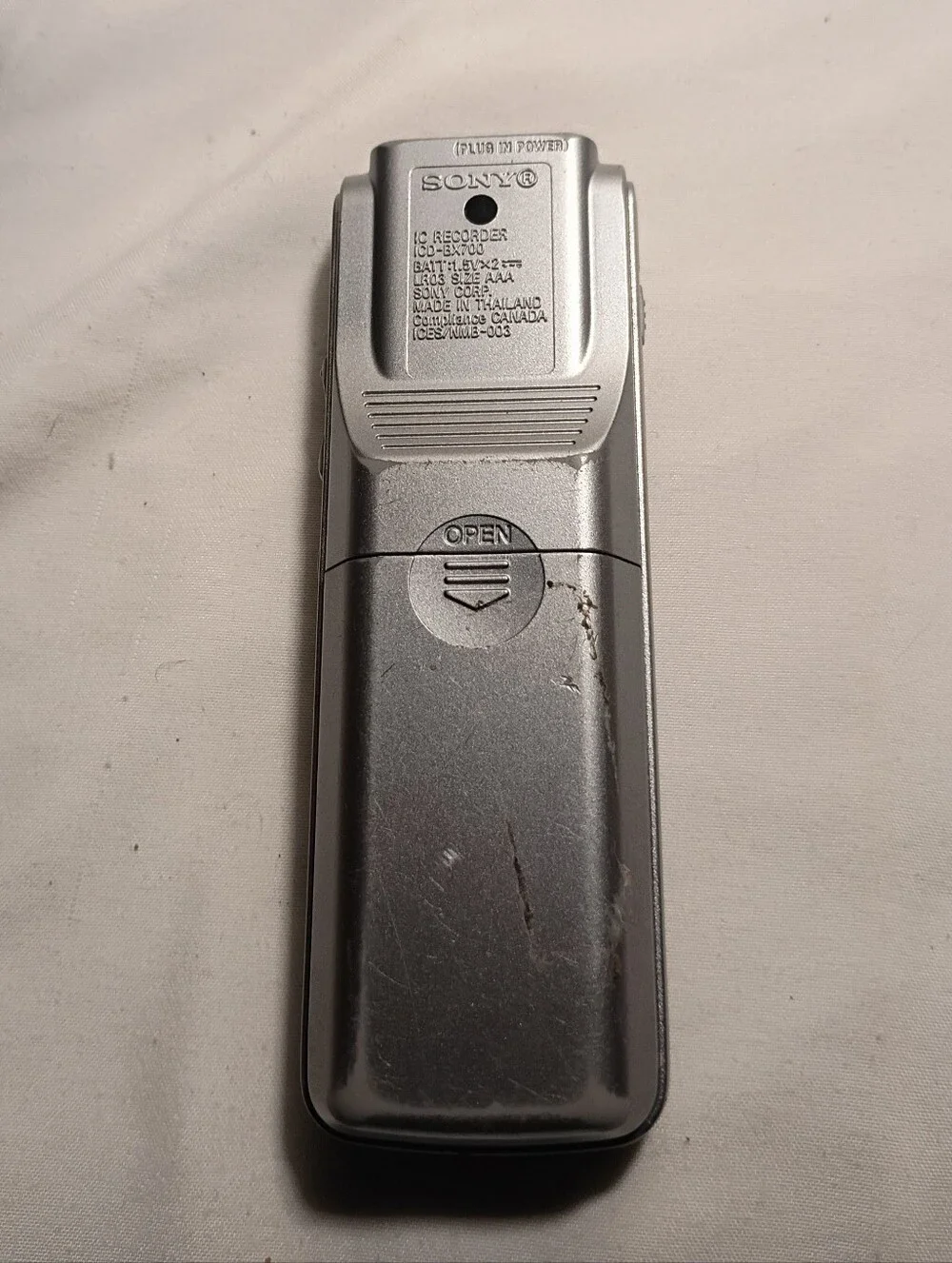 Sony ICD-BX700 2GB Digital Voice Recorder - Tested & Fully Functional Silver